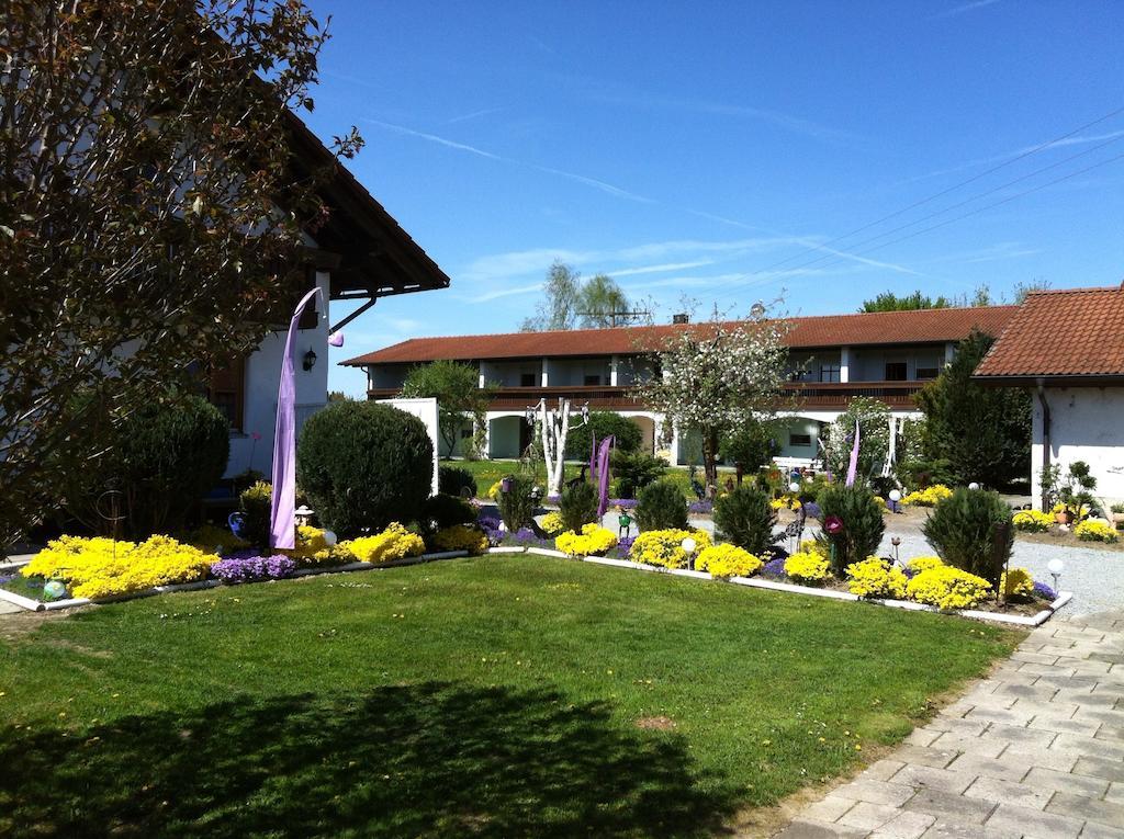 Paga Hotel Aidenbach Exterior photo